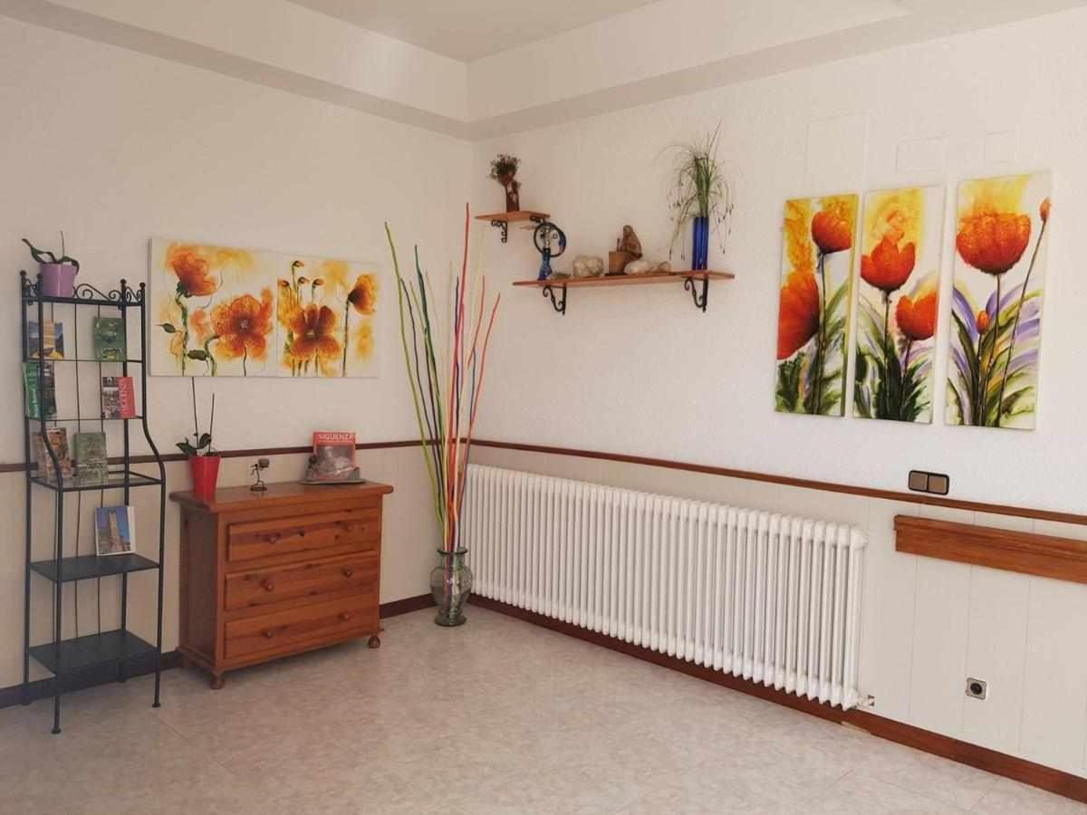 סיגואנזה Albergue Ciudad Del Doncel חדר תמונה